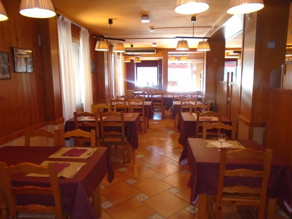 Hostal Fonda Galicia Cardedeu Zewnętrze zdjęcie