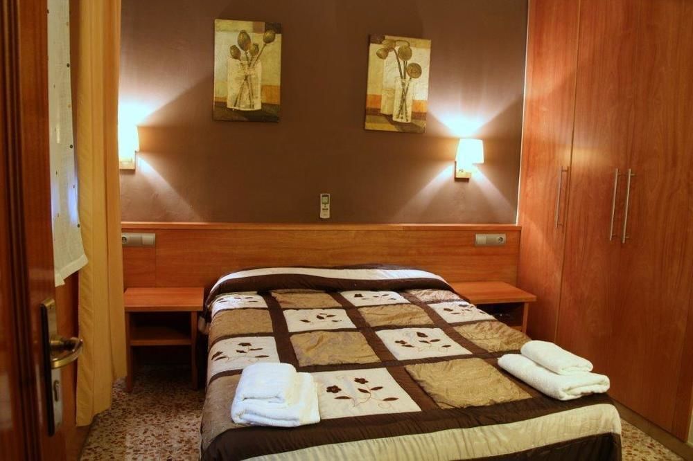 Hostal Fonda Galicia Cardedeu Zewnętrze zdjęcie